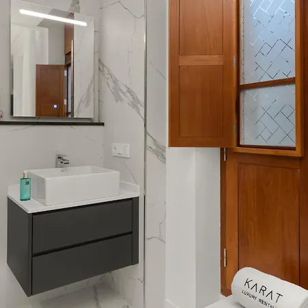 Apartment Duplex *